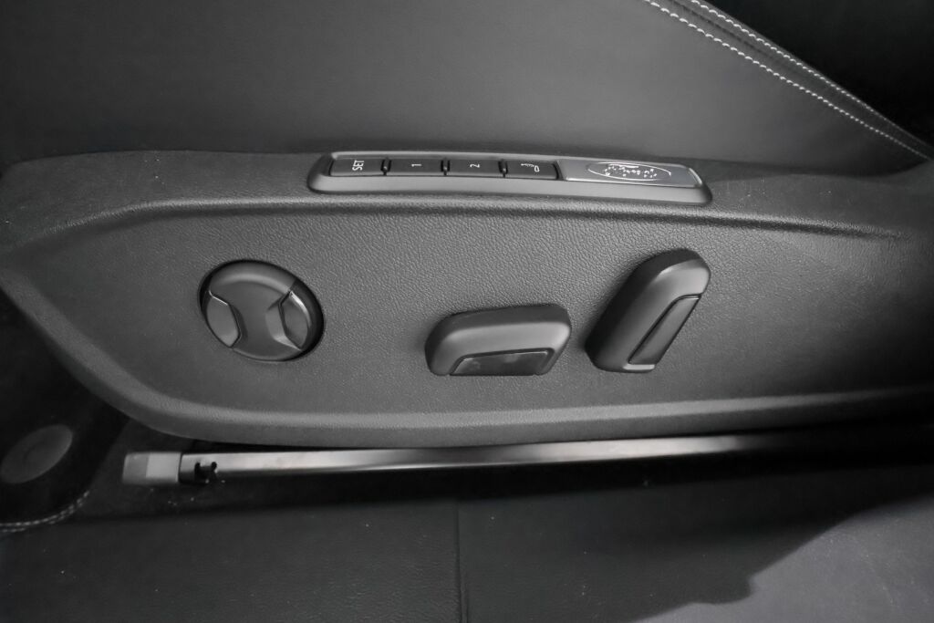 Ford Explorer 2026 Sininen