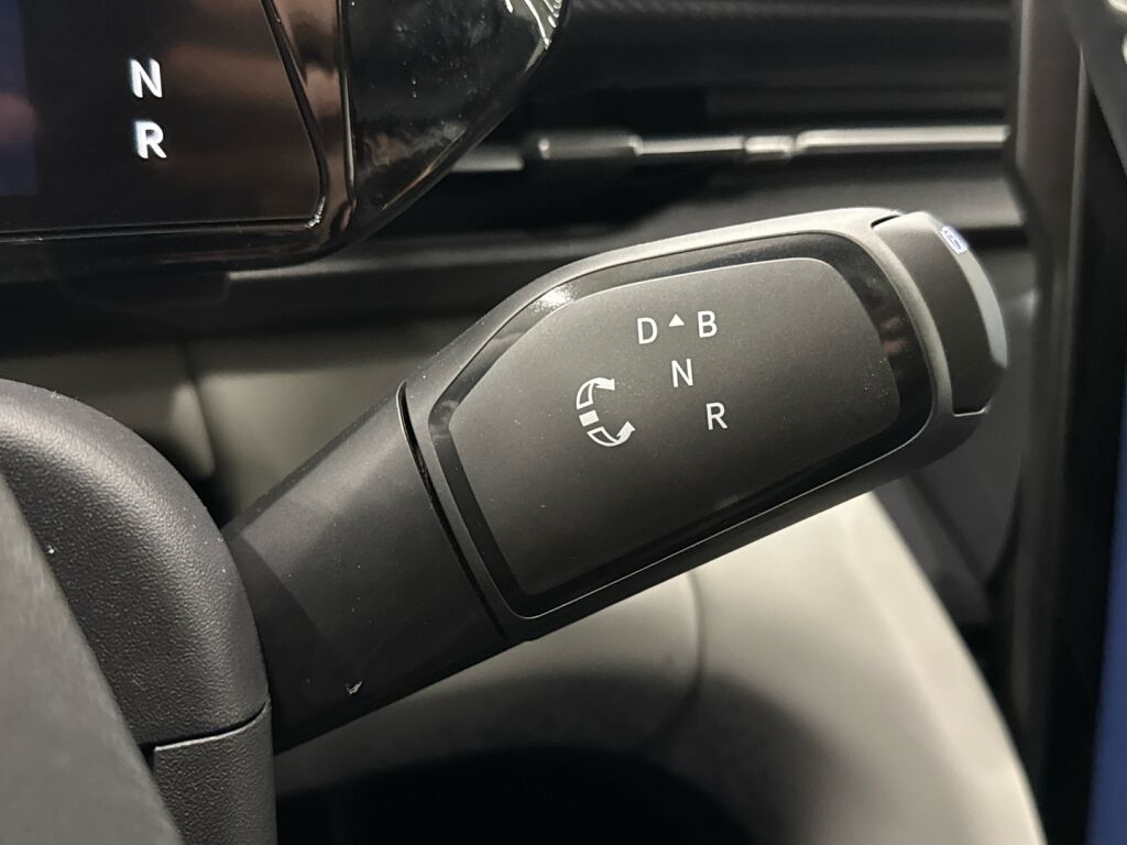 Ford Explorer 2026 Sininen