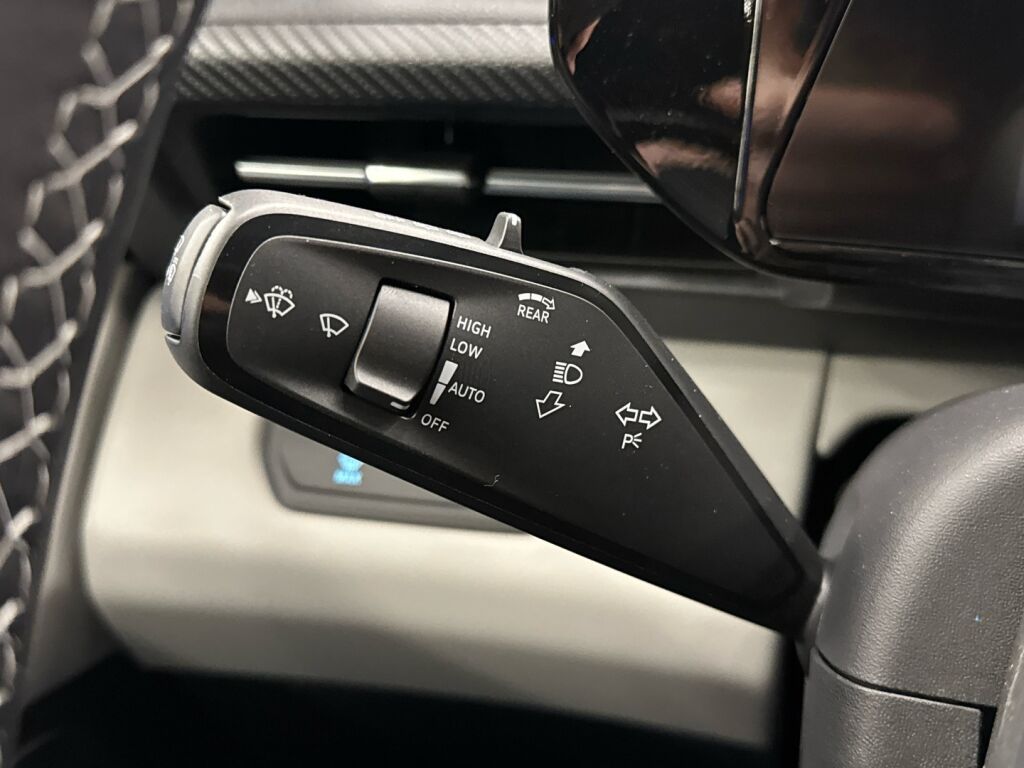 Ford Explorer 2026 Sininen