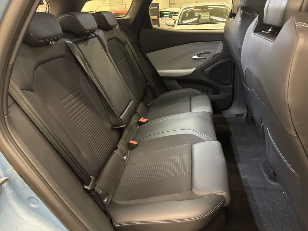 Ford Explorer 2026 Sininen