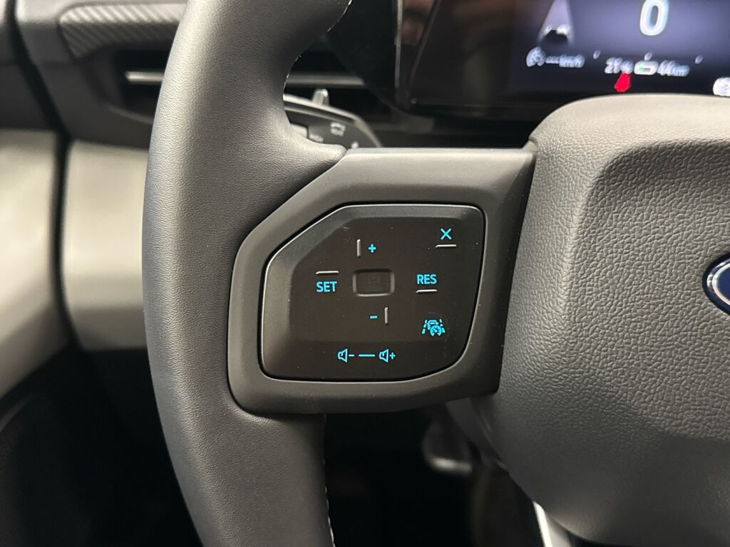 Ford Explorer 2026 Sininen