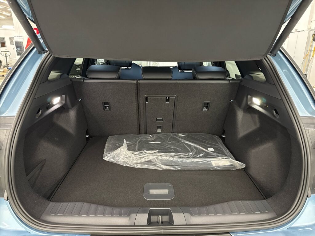 Ford Explorer 2026 Sininen