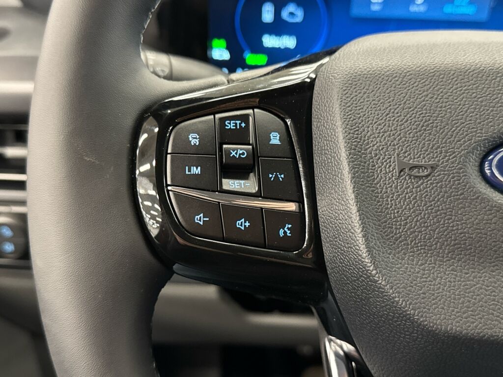 Ford Transit Custom 2026 Punainen