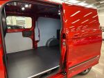 Ford Transit Custom 2026 Punainen