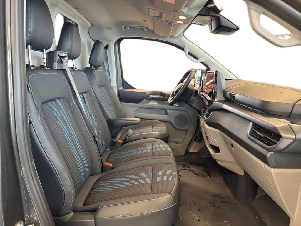 Ford Transit Custom 2026 Magnetic