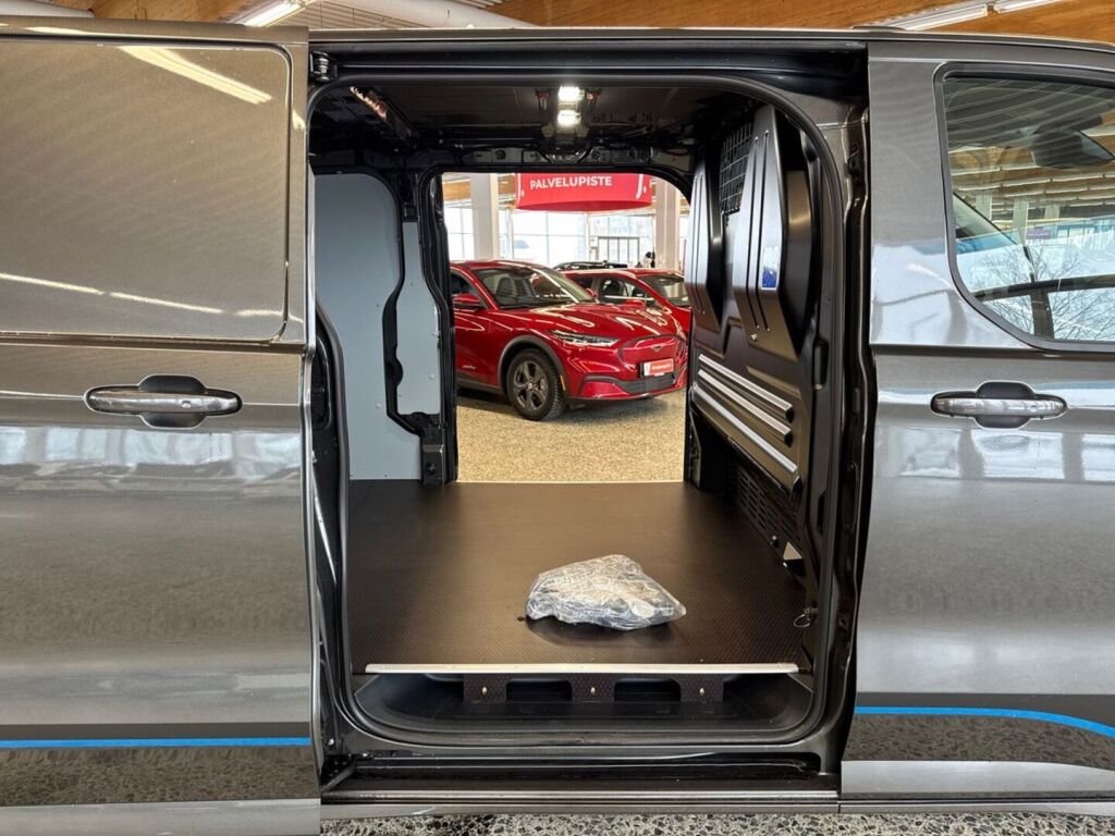 Ford Transit Custom 2026 Magnetic