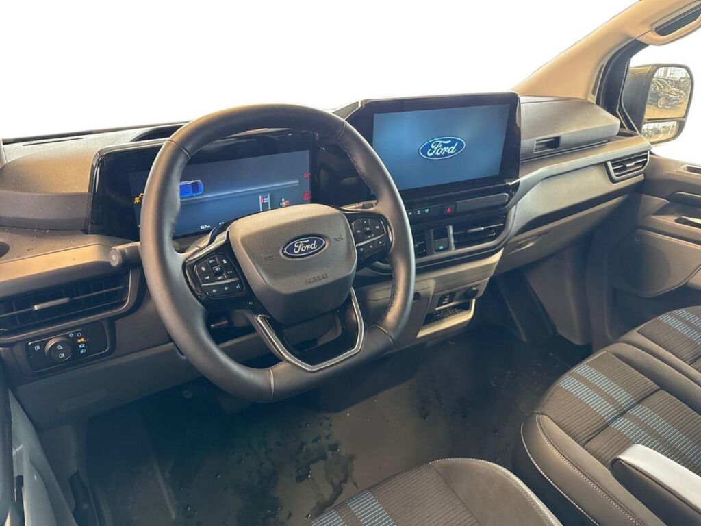 Ford Transit Custom 2026 Magnetic