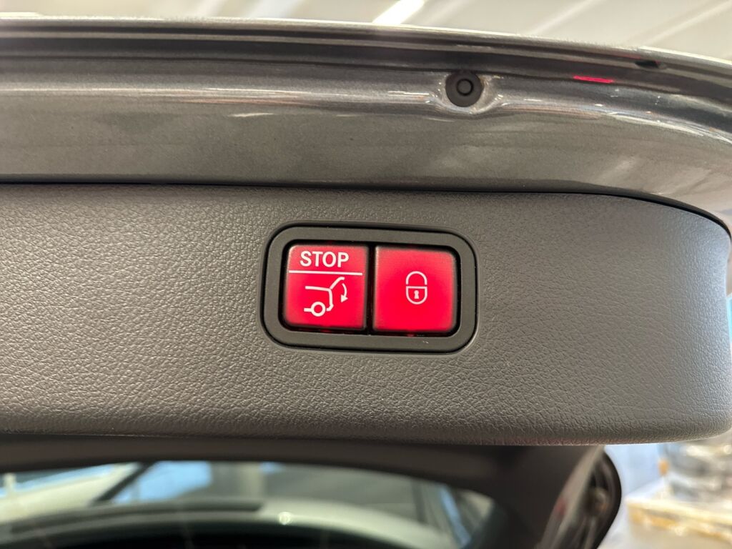 Mercedes-Benz C 2023 