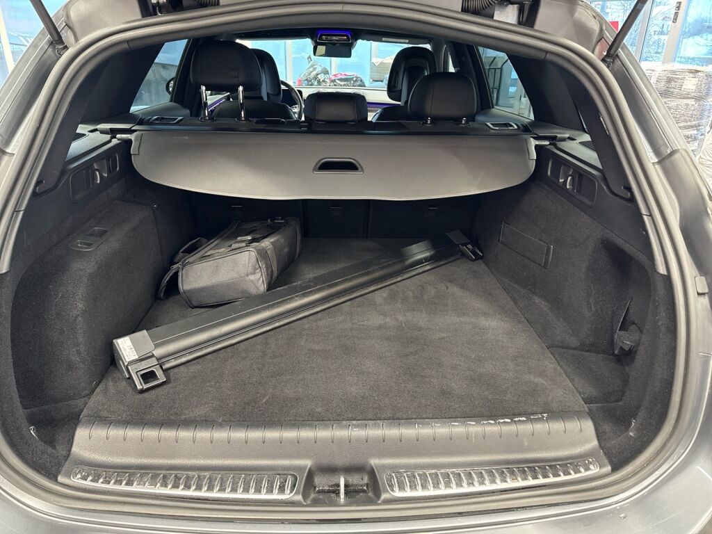 Mercedes-Benz C 2023 