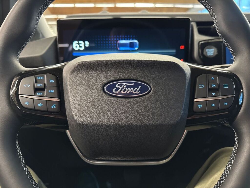 Ford Puma Gen-E 2026 Agate Black