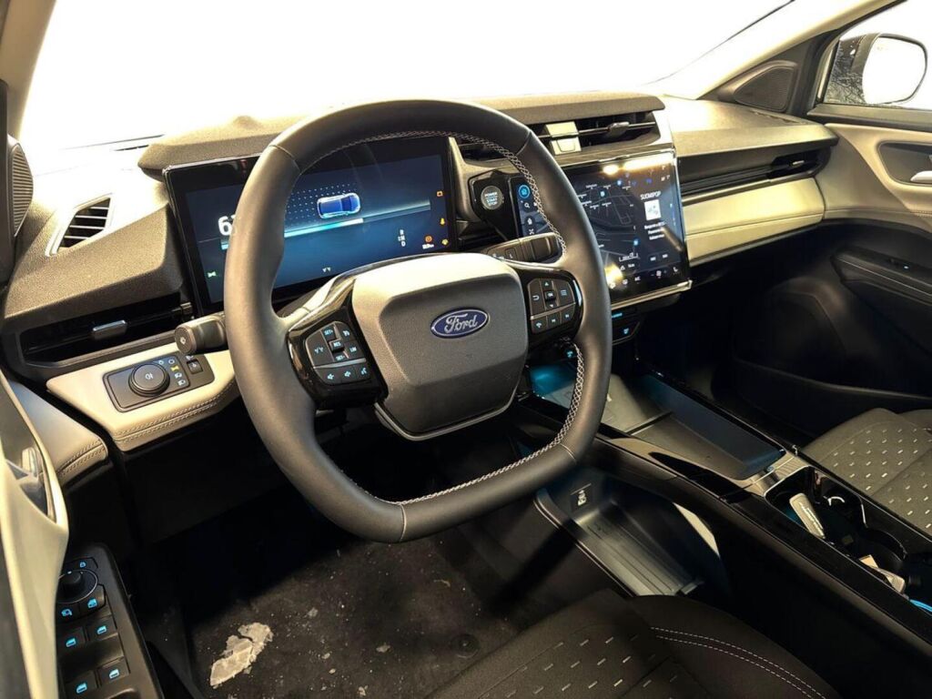 Ford Puma Gen-E 2026 Agate Black