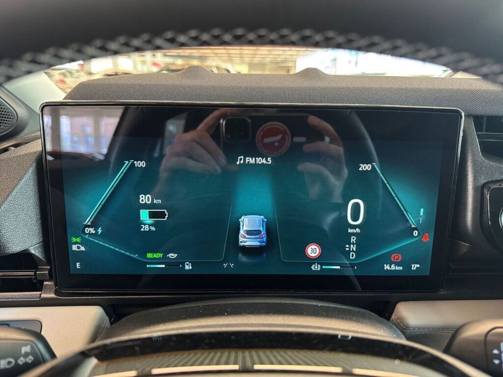 Ford Puma Gen-E 2026 Solar Silver