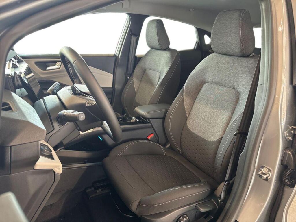 Ford Puma Gen-E 2026 Solar Silver