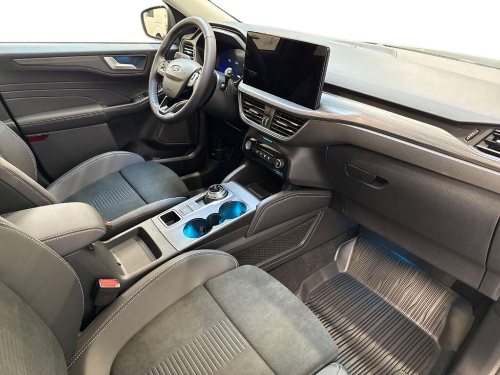 Ford Kuga 2026 Harmaa