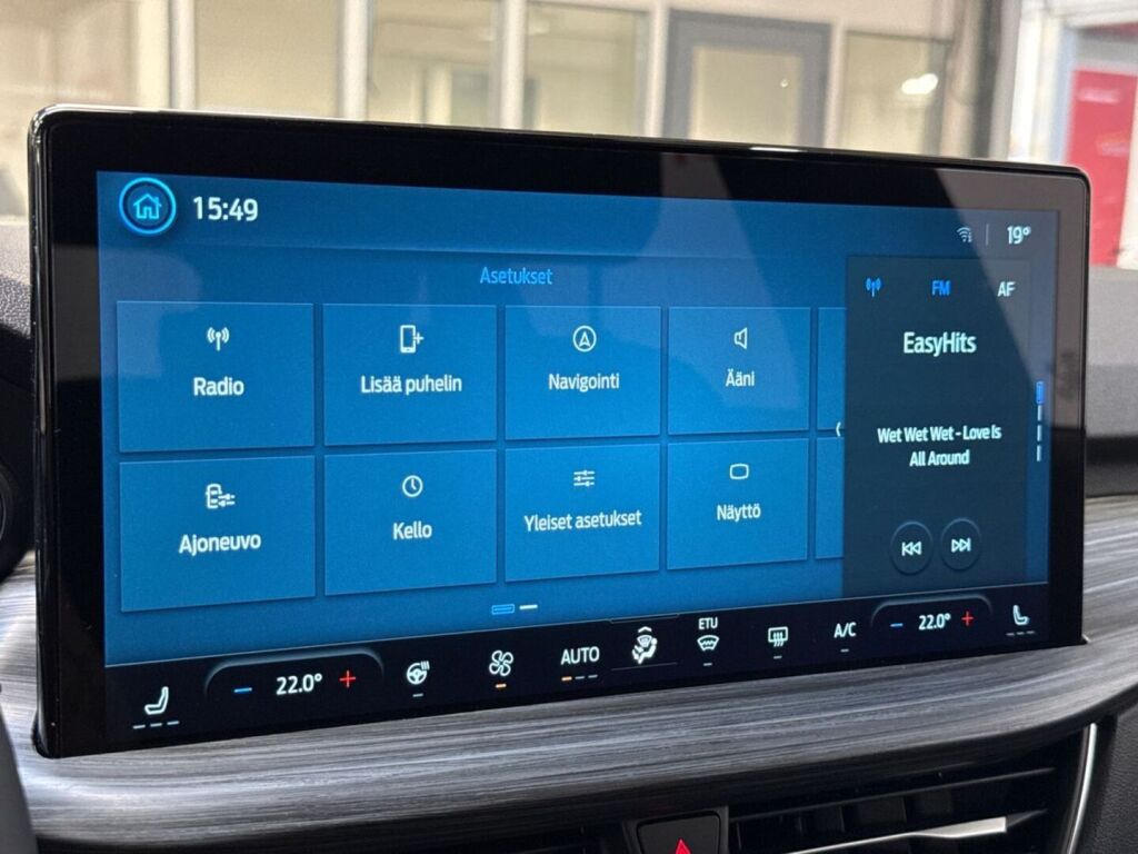 Ford Kuga 2026 Harmaa