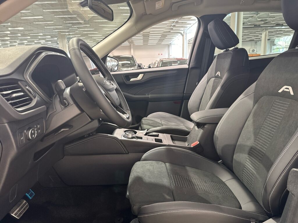Ford Kuga 2026 Harmaa