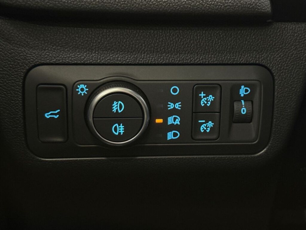 Ford Kuga 2026 Harmaa