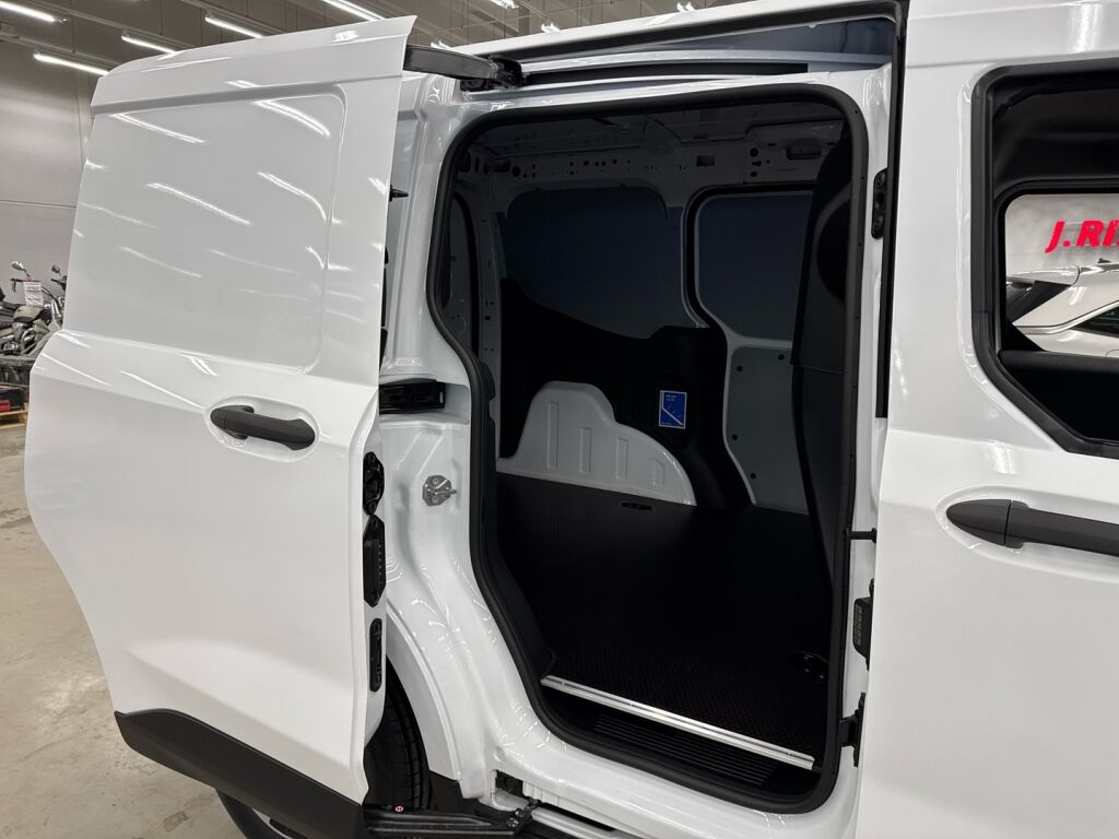 Ford Transit Courier 2026 Valkoinen