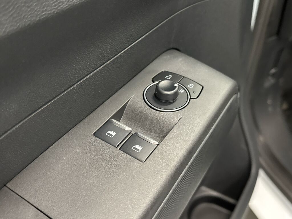 Ford Transit Courier 2026 Valkoinen