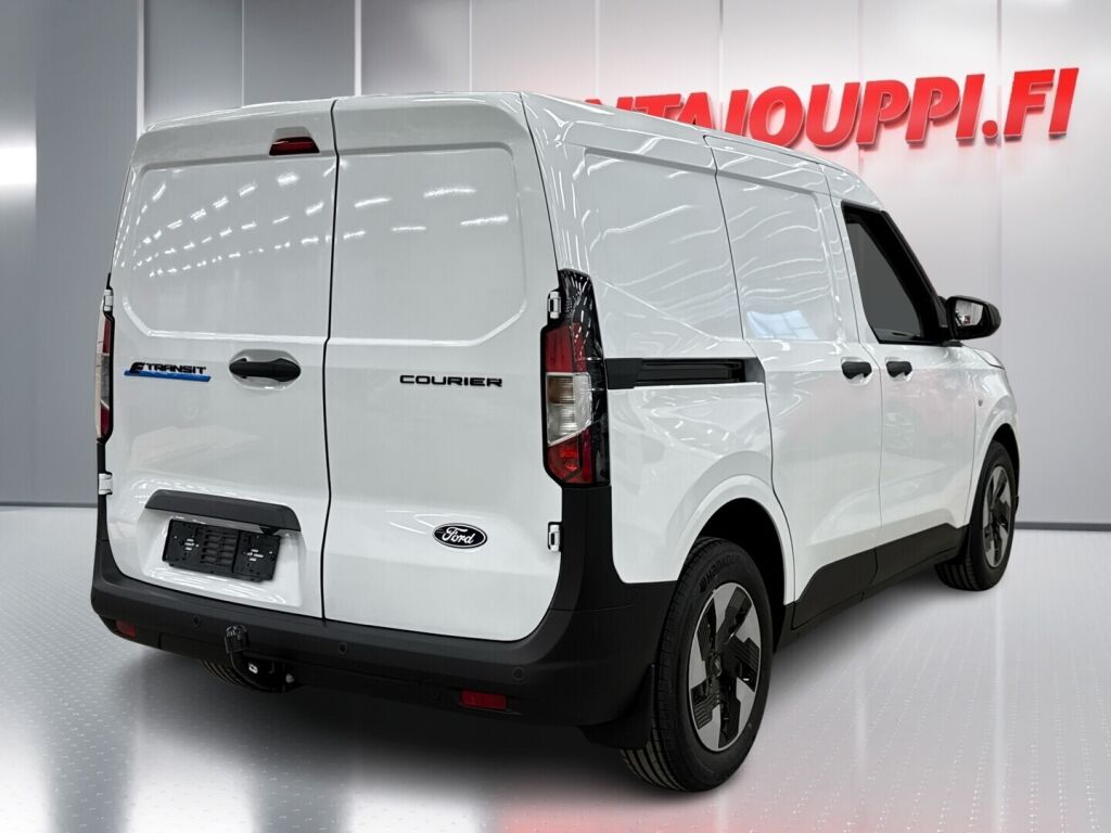Ford Transit Courier 2026 Valkoinen