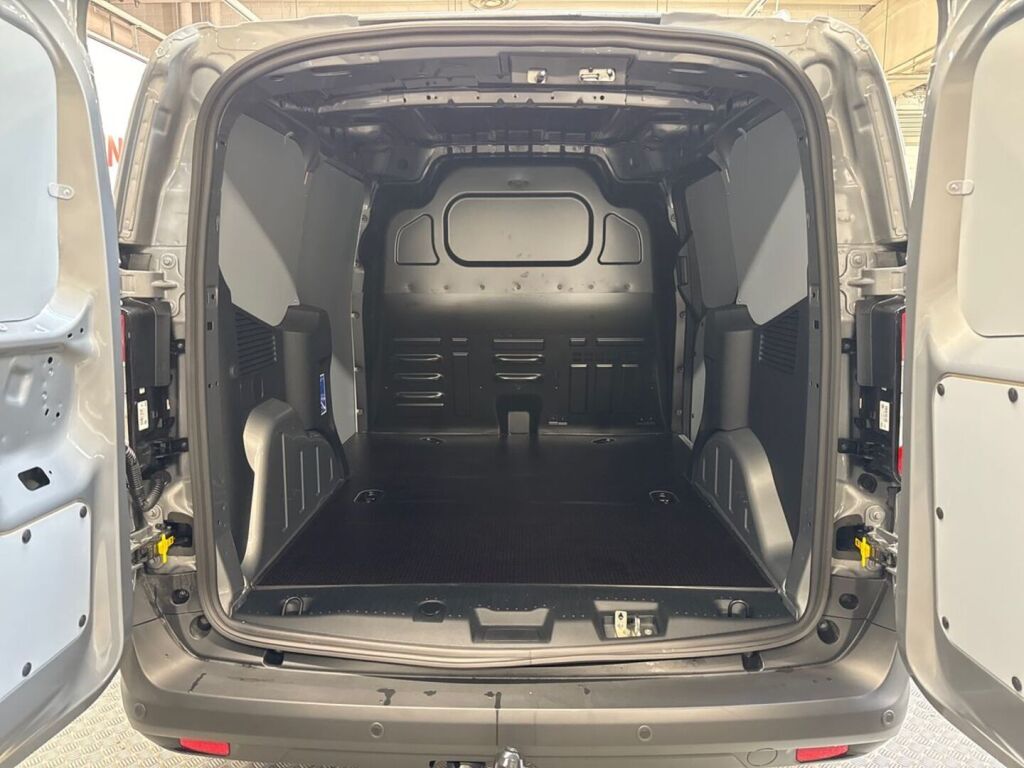 Ford Transit Courier 2026 Harmaa