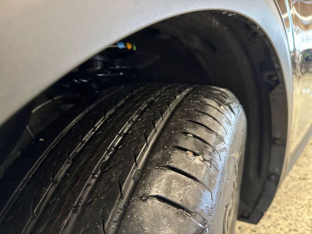 Ford Explorer 2026 Agate Black