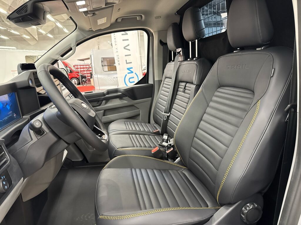 Ford Transit Custom 2026 Harmaa