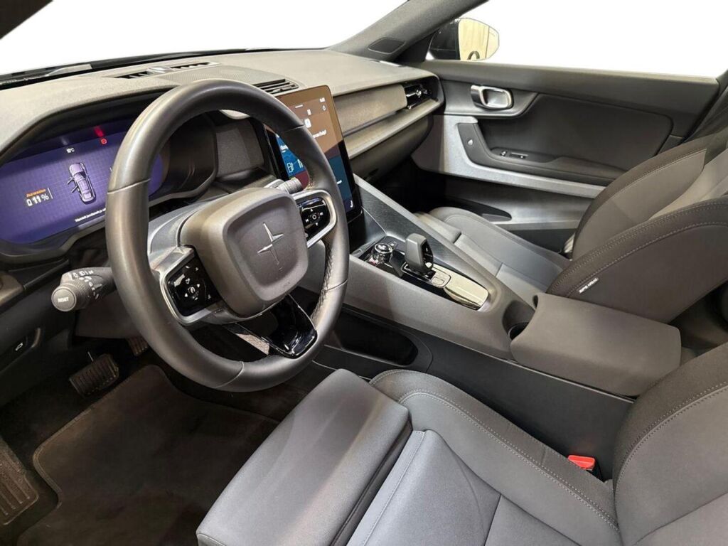 Polestar 2 2021 Musta