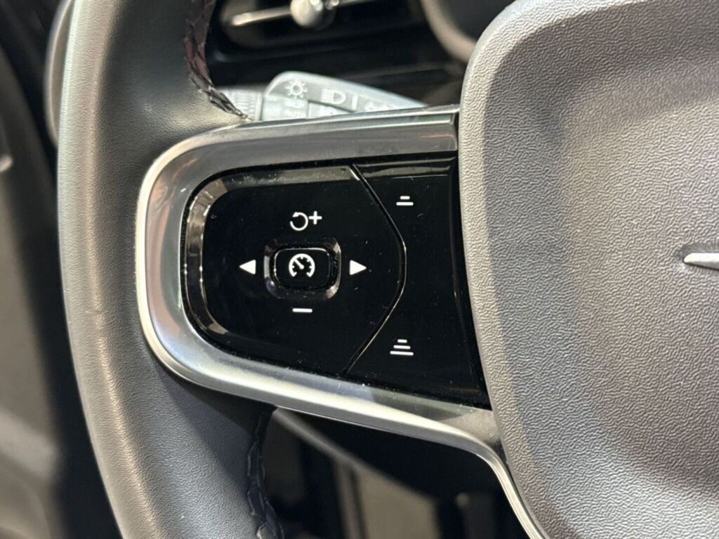 Polestar 2 2021 Musta