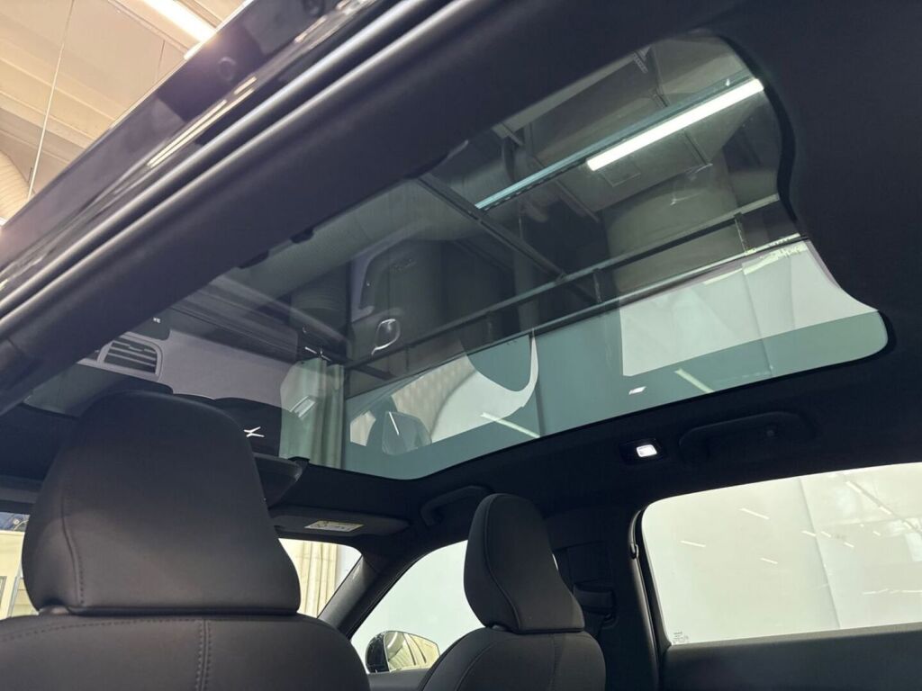 Polestar 2 2021 Musta