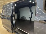 Ford Transit Custom 2026 Sininen