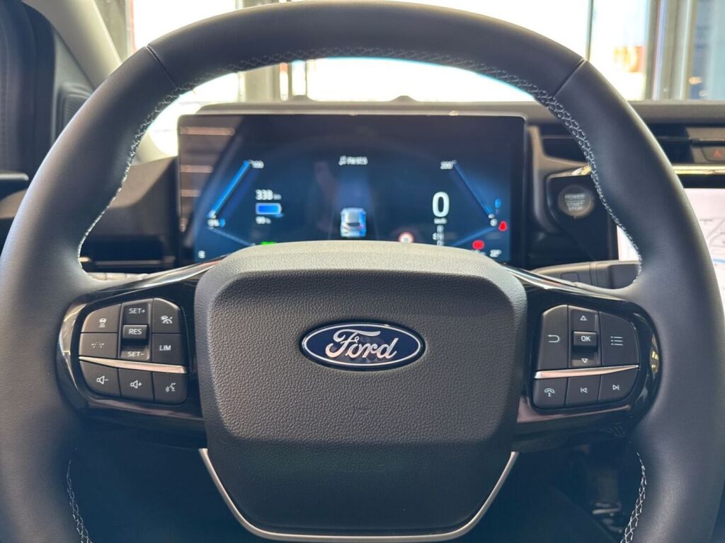 Ford Puma Gen-E 2026 Solar Silver