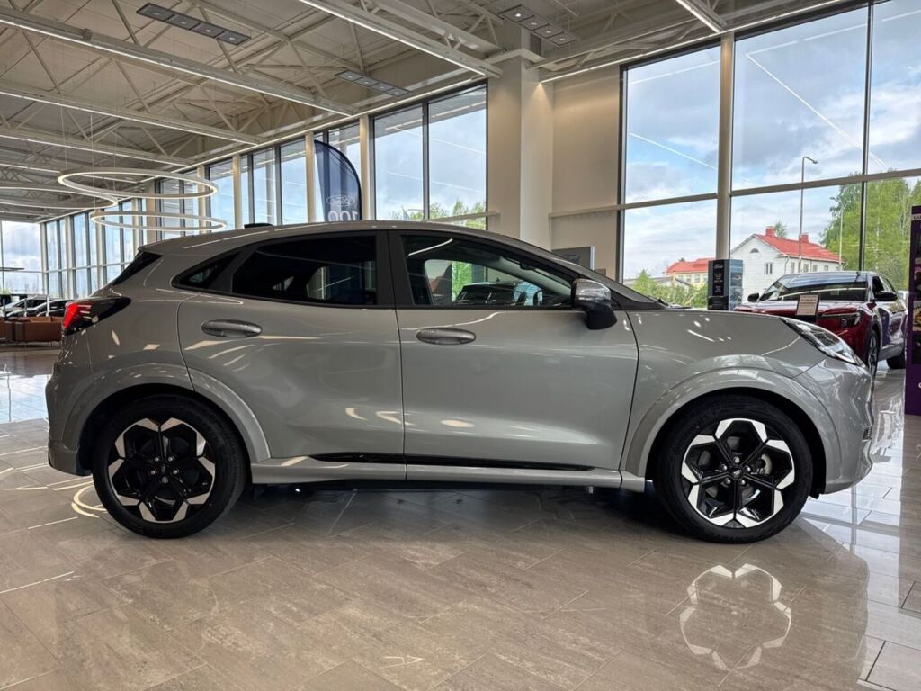 Ford Puma Gen-E 2026 Solar Silver