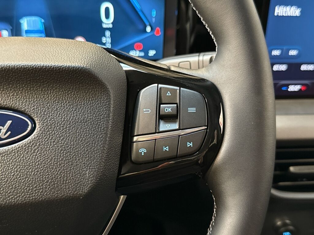 Ford Tourneo Courier 2026 Sininen