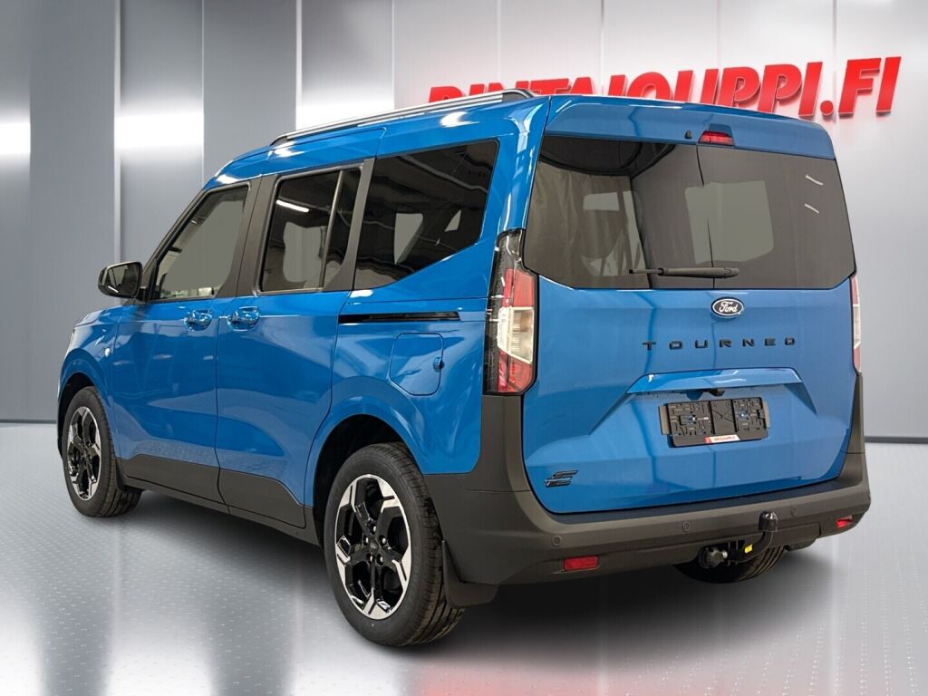 Ford Tourneo Courier 2026 Sininen