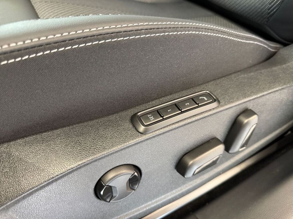 Ford Explorer 2026 Magnetic