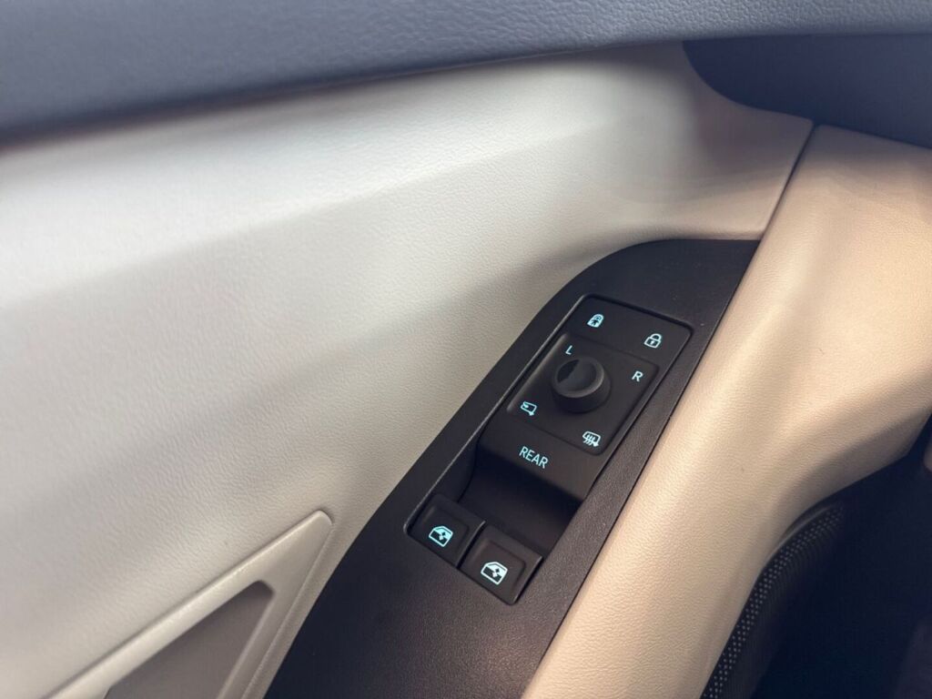 Ford Explorer 2026 Magnetic