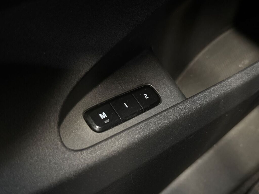 Polestar 2 2023 Magnesium