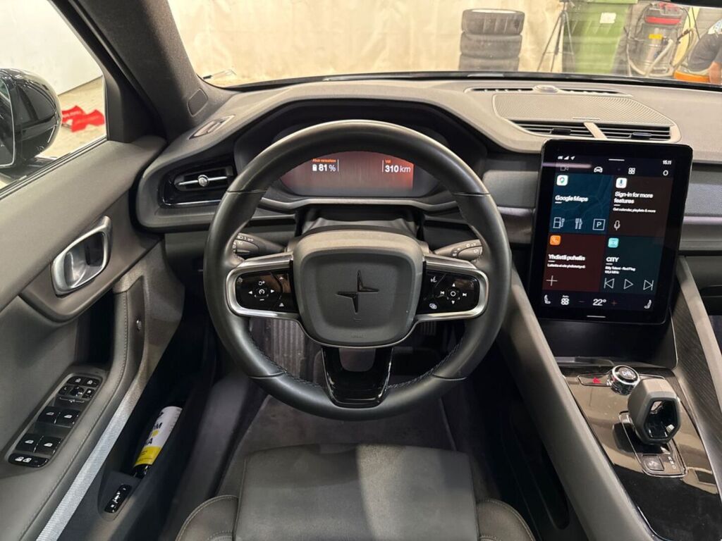 Polestar 2 2023 