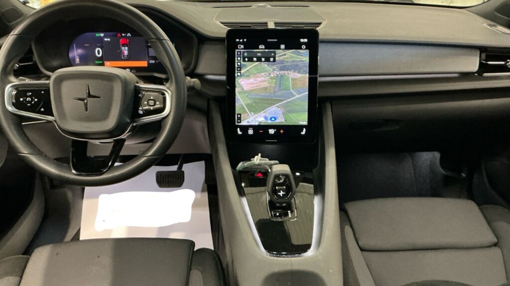 Polestar 2 2023 