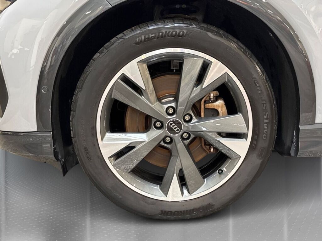 Audi Q4 e-tron 2023 
