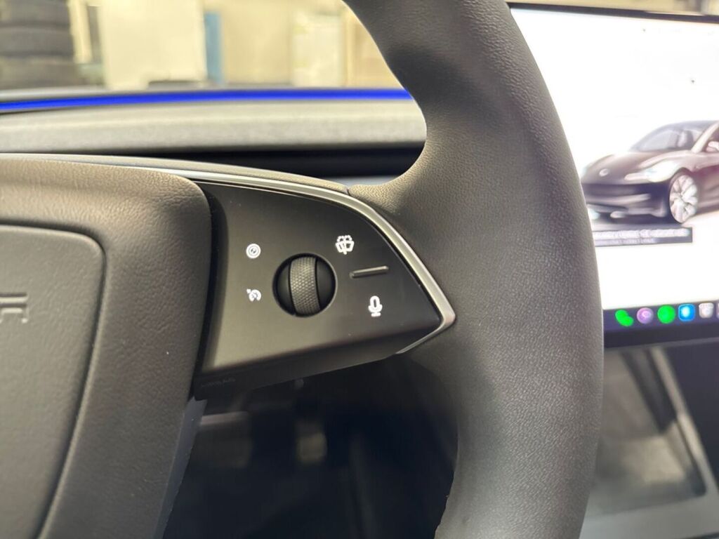 Tesla Model 3 2025 