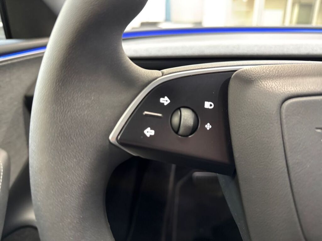 Tesla Model 3 2025 