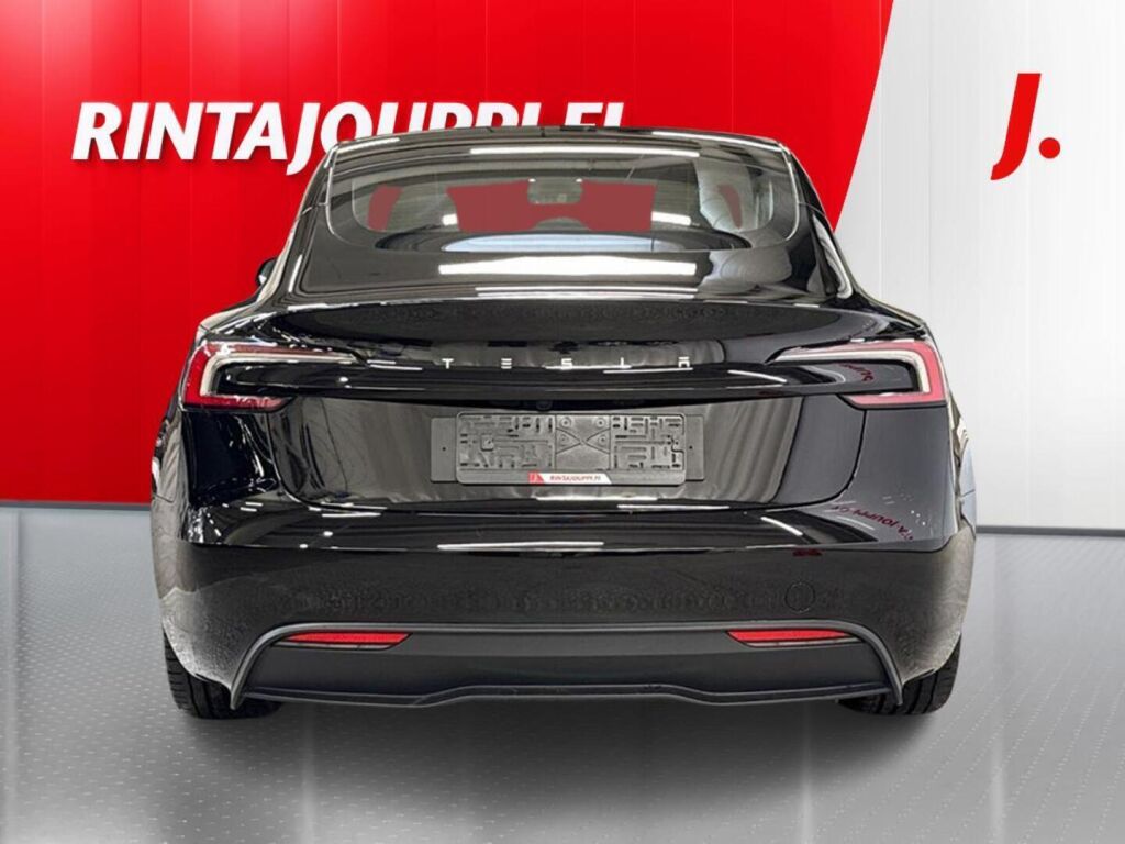Tesla Model 3 2025 