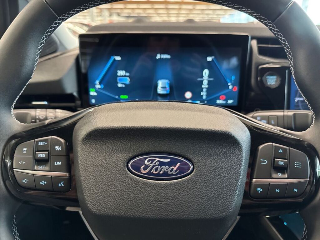 Ford Puma Gen-E 2026 Agate Black