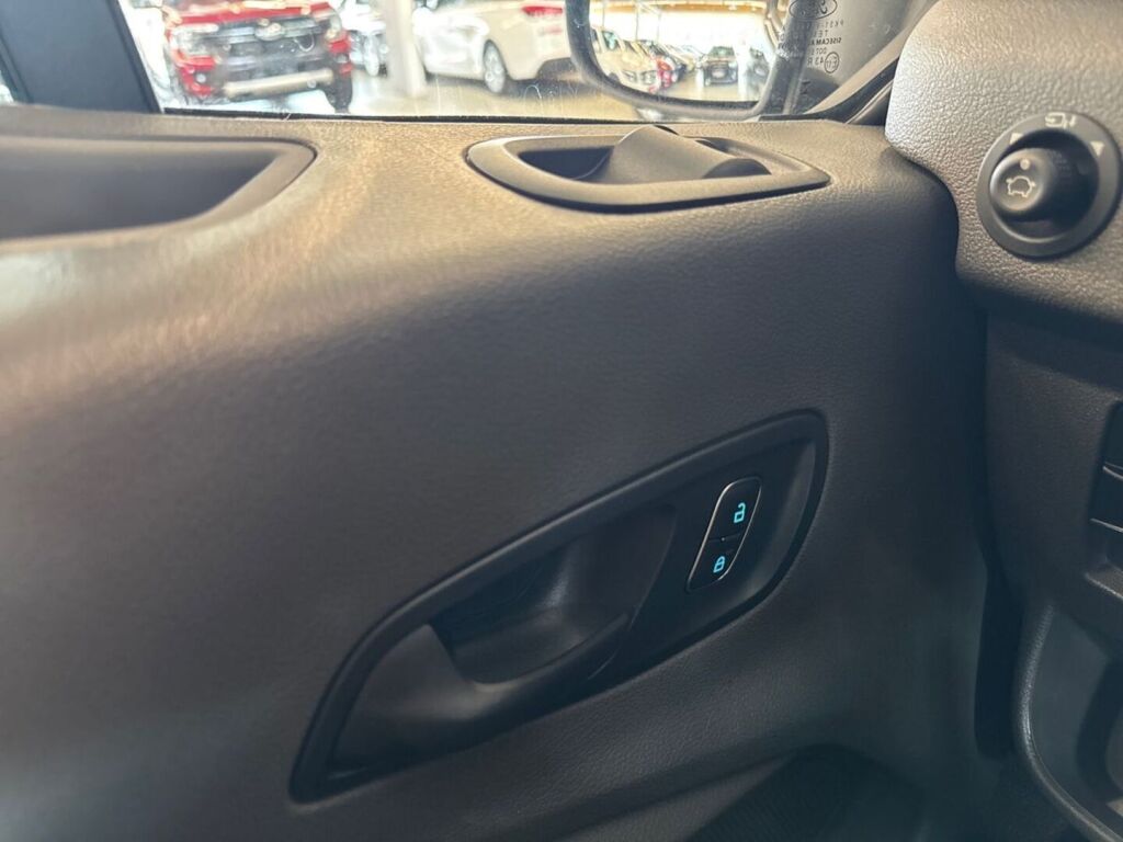 Ford Transit 2026 Magnetic