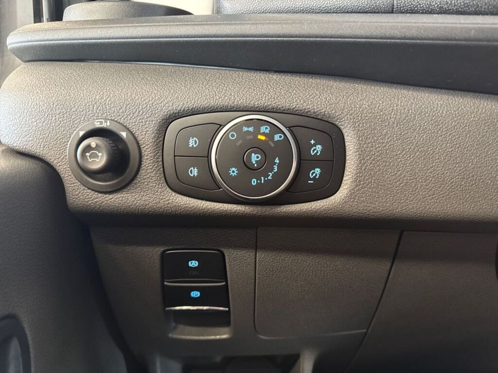 Ford Transit 2026 Magnetic