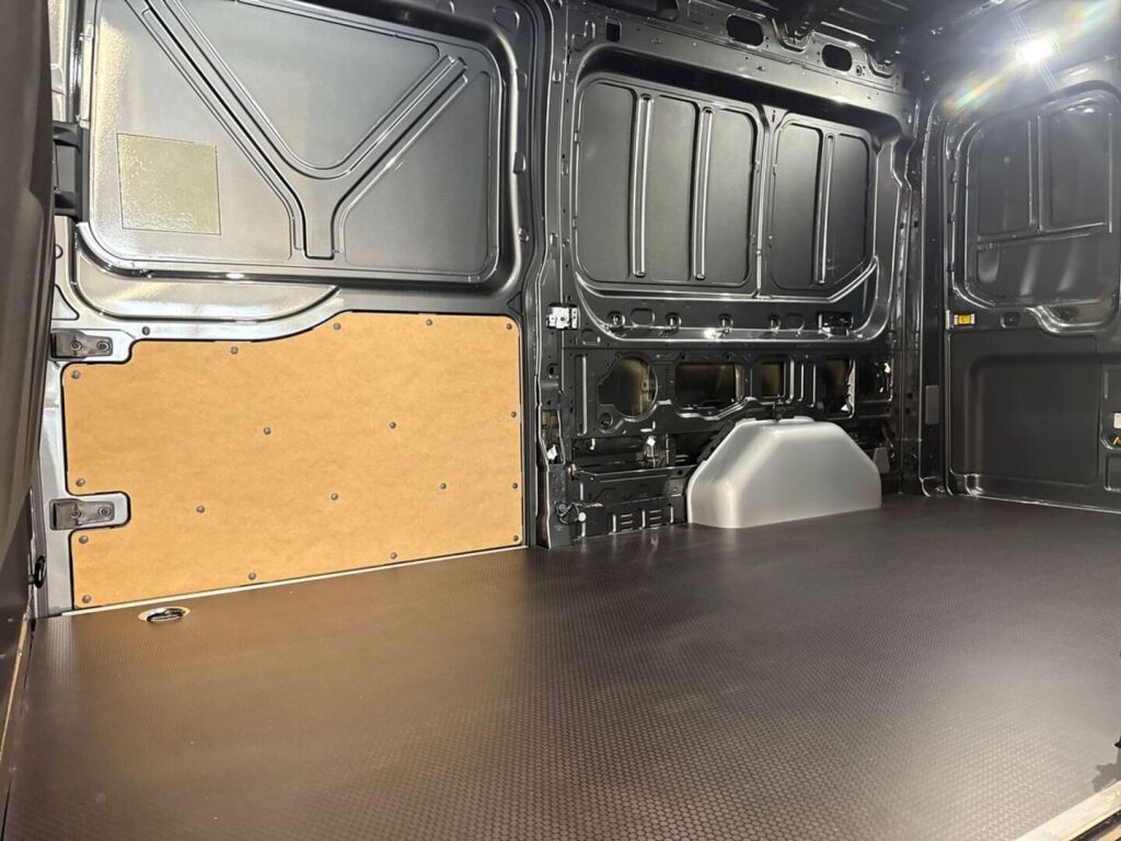 Ford Transit 2026 Magnetic