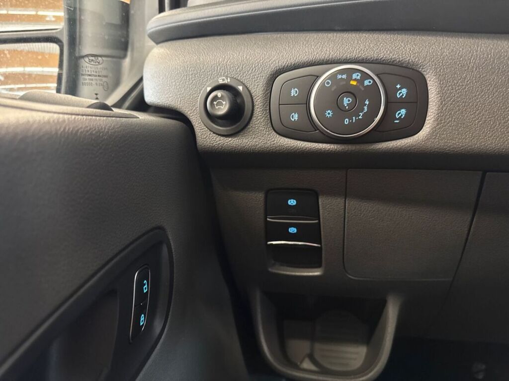 Ford Transit 2026 Magnetic