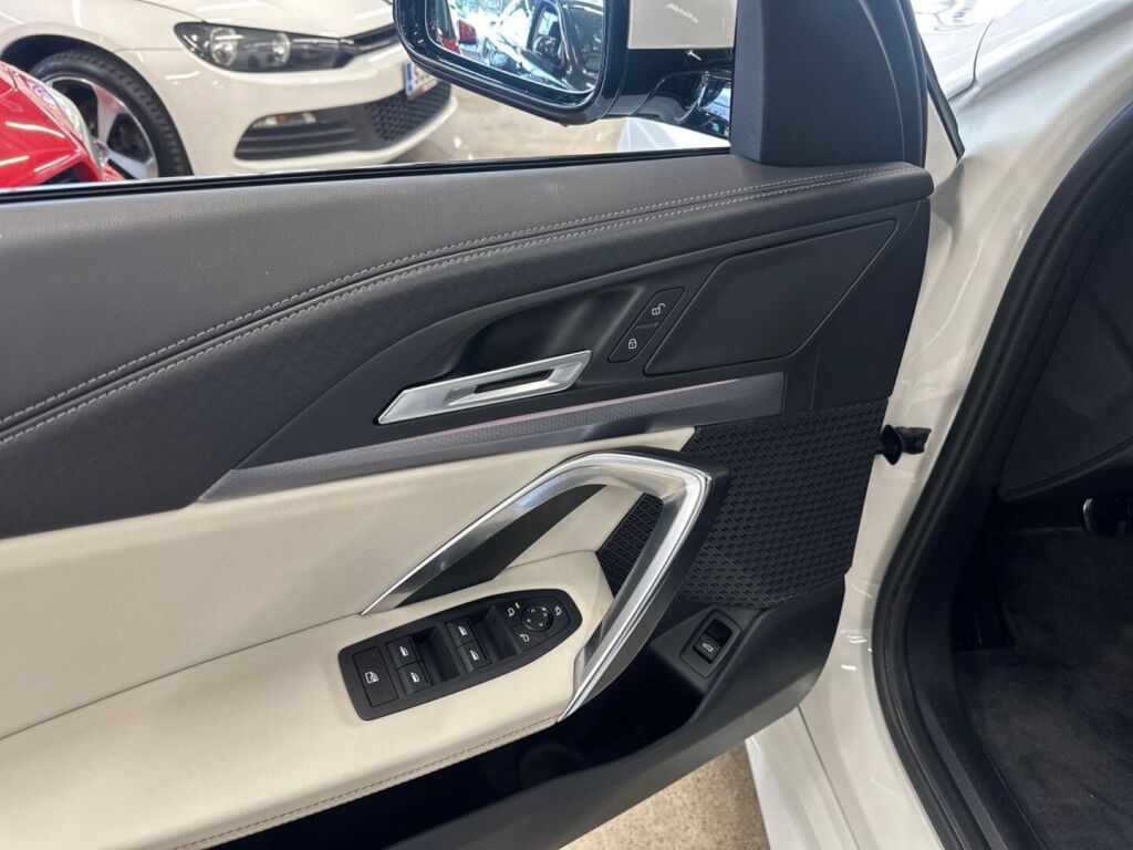 BMW iX2 2024 Valkoinen (Alpine White 3)